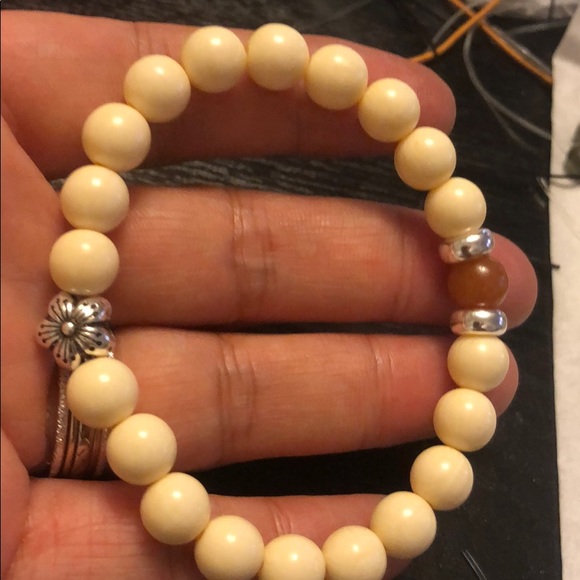 Seashell bracelet - Picture 4 of 4